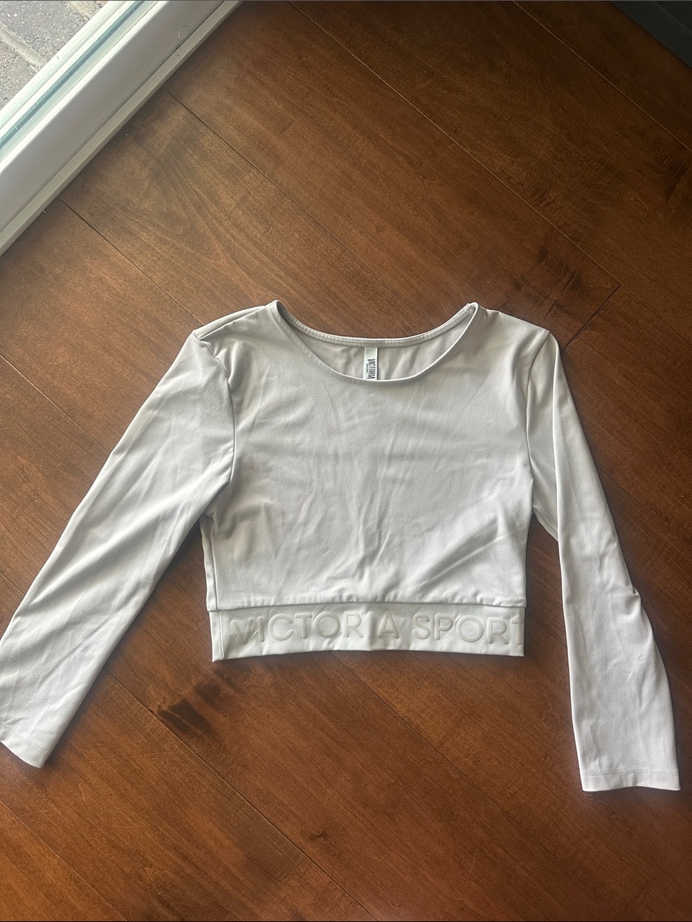 Tan Victoria Sport Long-Sleeve Cropped Top